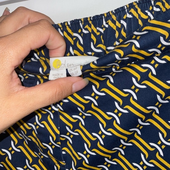 Boden Glorious British Style Stretch Waist Chain Link Print Pants | Size US 2P - Picture 3 of 6